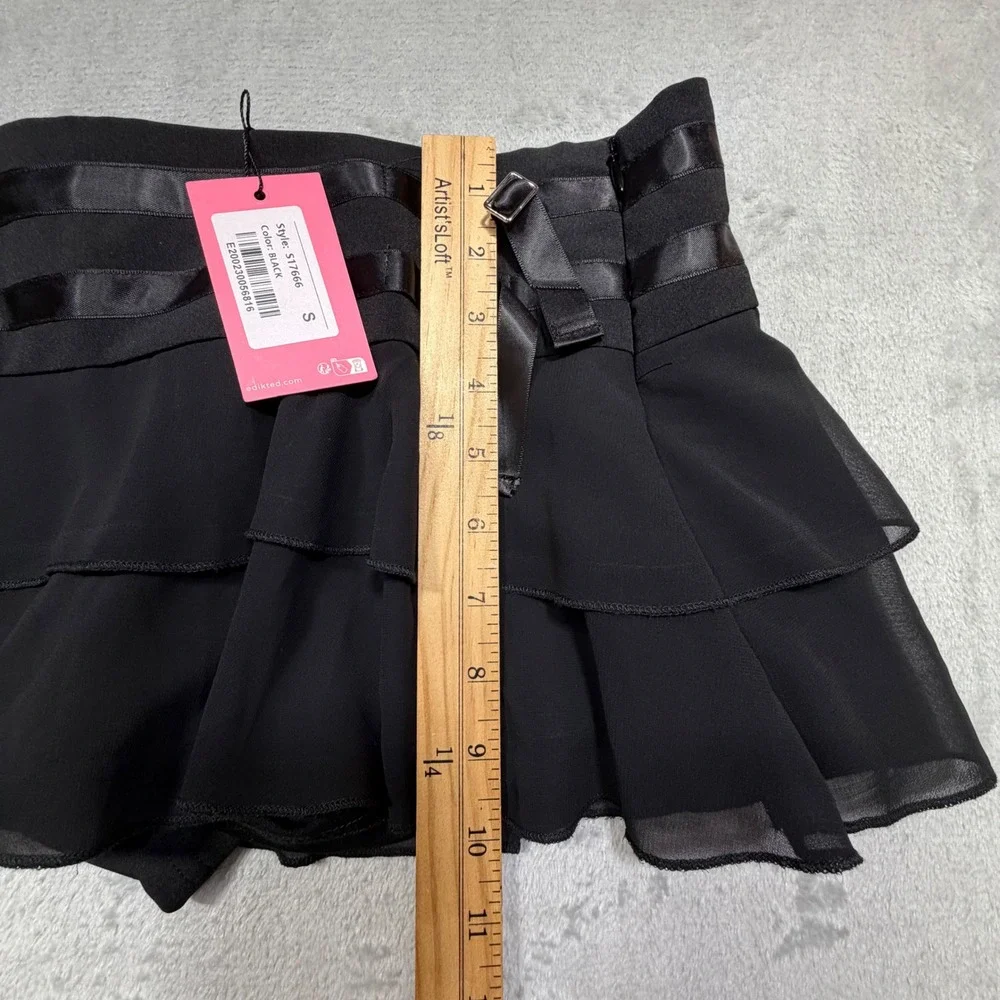 Edikted Black Ruffle Skort Mini Skirt Small Black Low rise Club Party Streetwear
